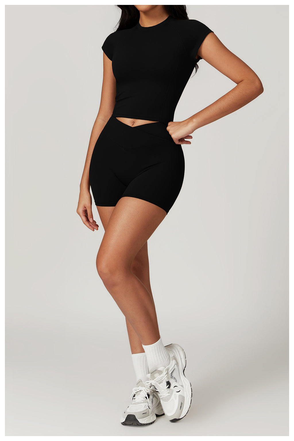 Cloud Crossover Shorts Black