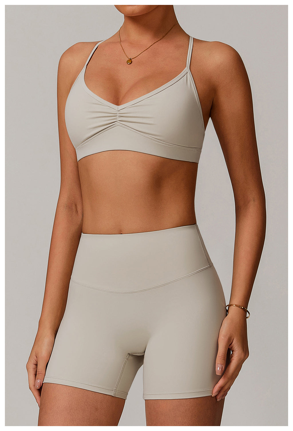 Foundation V-neckline sport Bra